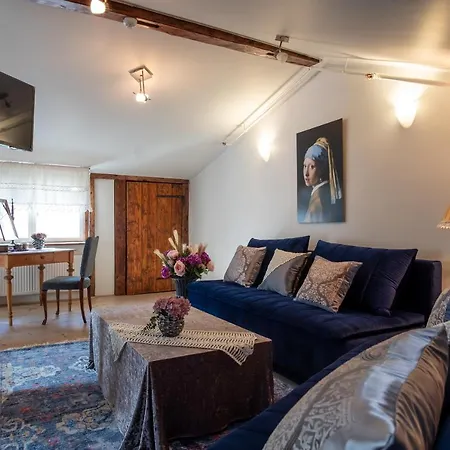 Rataskaevu Boutique - 7 Unique