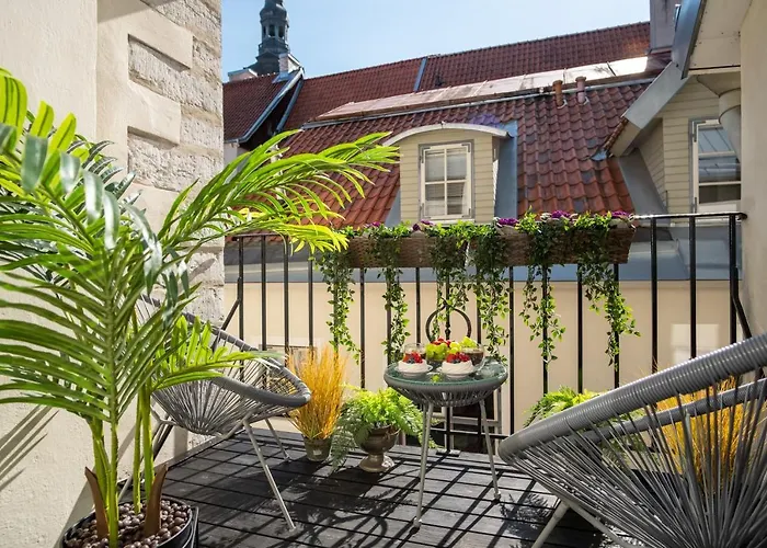 Rataskaevu Boutique - 7 Unique * Talin