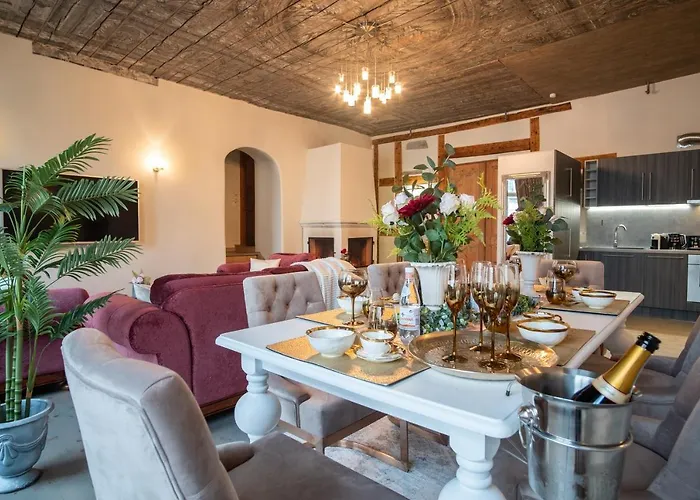 Rataskaevu Boutique - 7 Unique * Talin