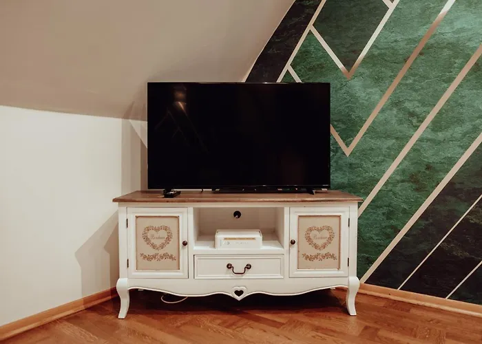 Rataskaevu Boutique - 7 Unique Talin