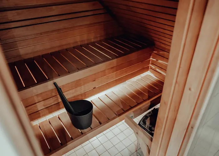 Rataskaevu Boutique - 7 Unique * Talin