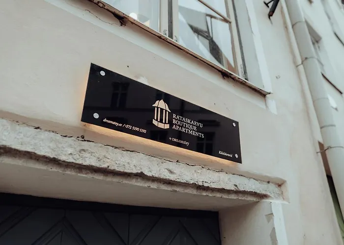 Rataskaevu Boutique - 7 Unique *