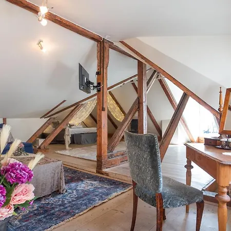 Rataskaevu Boutique - 7 Unique Apartman