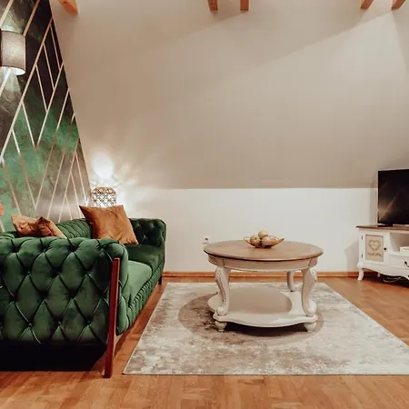 Rataskaevu Boutique - 7 Unique * Tallinn