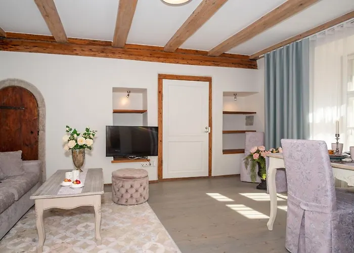 Rataskaevu Boutique - 7 Unique タリン