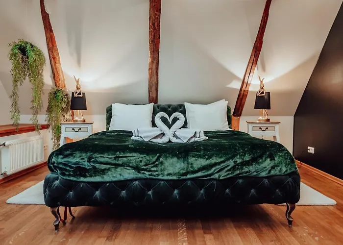 Rataskaevu Boutique - 7 Unique タリン