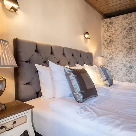 Rataskaevu Boutique - 7 Unique Reval