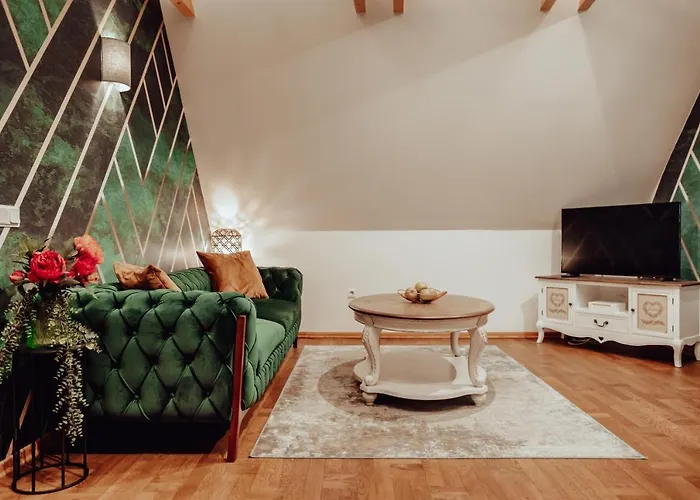 Rataskaevu Boutique - 7 Unique * Tallinn